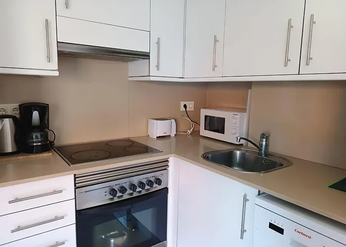 In Near The アパート